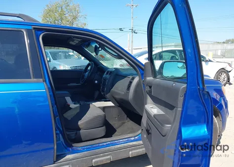 2012 Ford Escape Xlt z USA, uszkodzony, nr VIN 1FMCU0D75CKC00546